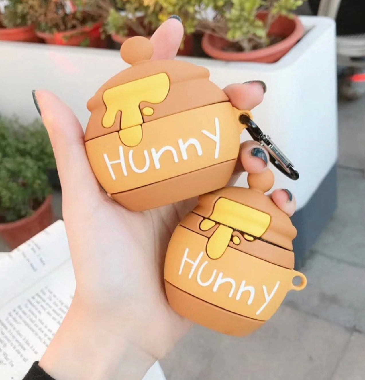 Hunny AirPod Case